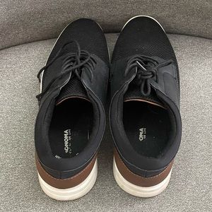 Boys Size 5 Black and Brown Leather Shoes